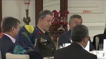 Başbakan Ahmet Davutoğlu Şehit Yakınları ile Yemekte Bir Araya Geldi -2