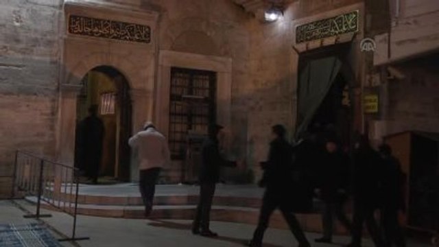 Çanakkale Şehitleri İçin Eyüp Sultan Camisi'nde Kur'an-ı Kerim Okundu