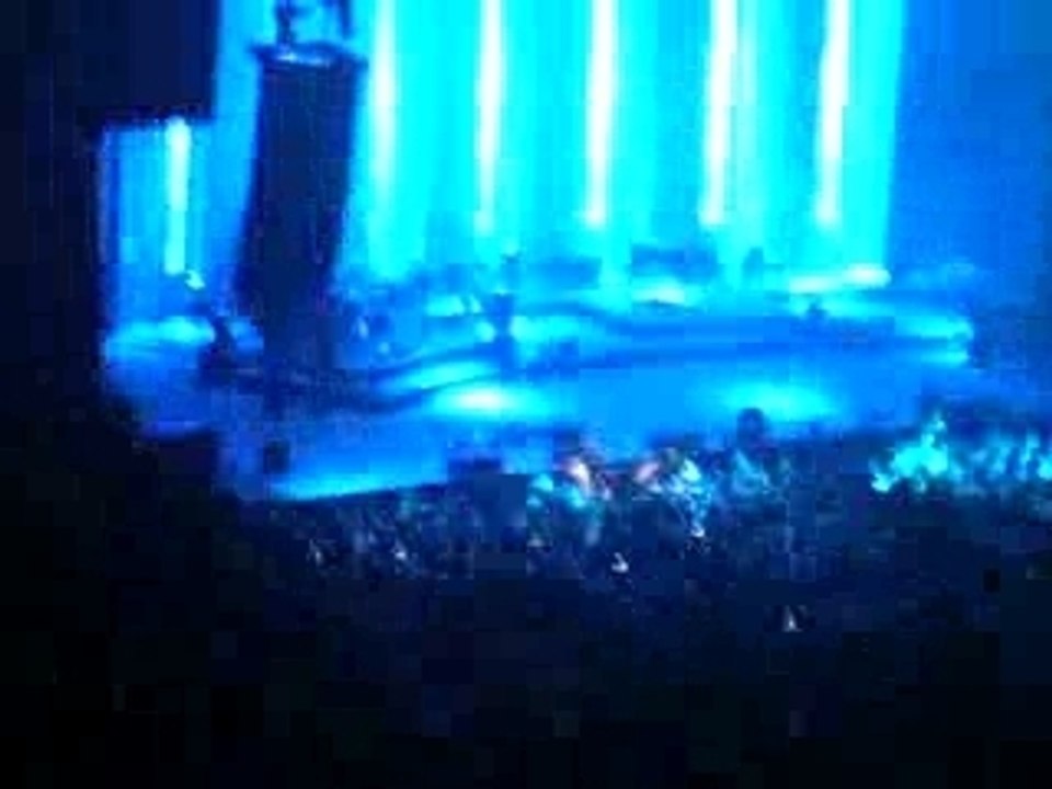 Panne de courant, Zazie dans la fosse