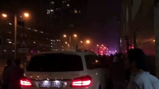 Inferno di cristallo: in fiamme il grattacielo Torch Tower di Dubai Marina, incendio al 50° piano