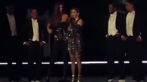 Madonna dévoile le sein d'une fan en plein concert