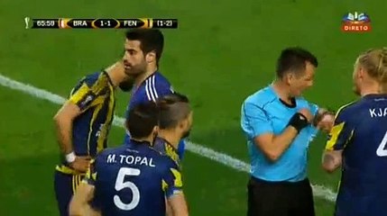 Braga Fenerbahçe kırmızı kart pozisyonu