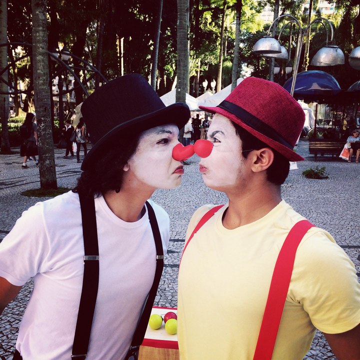 A Verdadeira História de Tony e Clovis