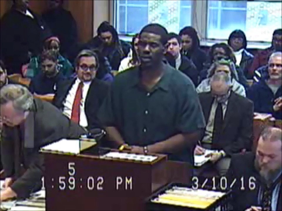 Convicted felon sings Adele “sorry” song to judge during sentencing