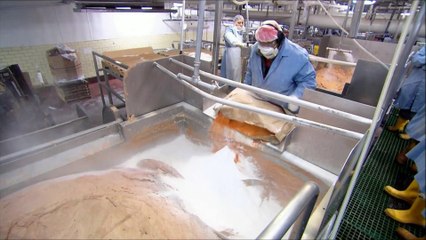 Découvrez comment est fabriquée la saucisse hot-dog