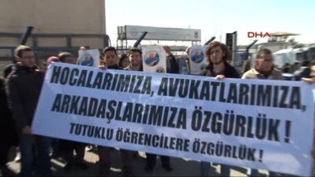 Metris Cezaevi Önündeki Eyleme Polis Müdahalesi