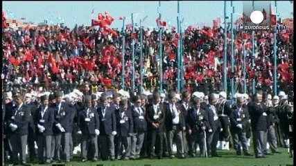 «Η Ευρώπη χορεύει σε ναρκοπέδιο» υποστηρίζει ο Ερντογάν