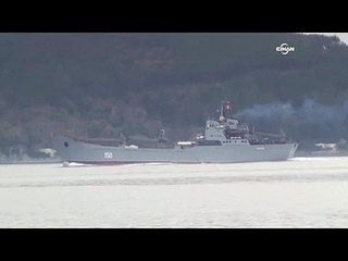 Rus savaş gemileri İstanbul Boğazı'ndan geçti