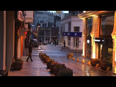 Fatih'te terör örgütü yandaşlarına polis müdahalesi