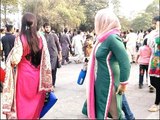 Amazing Dance on Roads of Lahore Pakistan-Top Funny Videos-Top Prank Videos-Top Vines Videos-Viral Video-Funny Fails