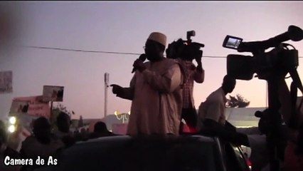 A regarder obligatoirement!!! Macky sall chante à Guédiawaye