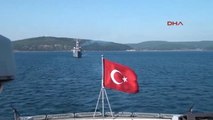 Çanakkale Deniz Kuvvetlerinden Boğazda Resmi Geçit