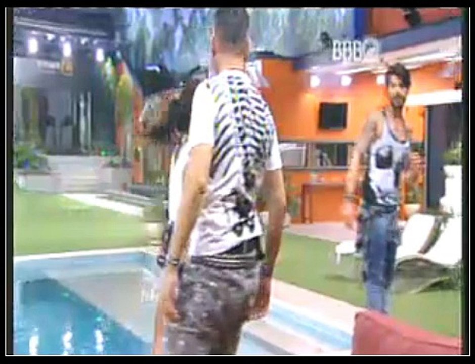 "A Ju dançando é um absurdo. O povo lá fora deve tá: Vem dançar aqui em casa"