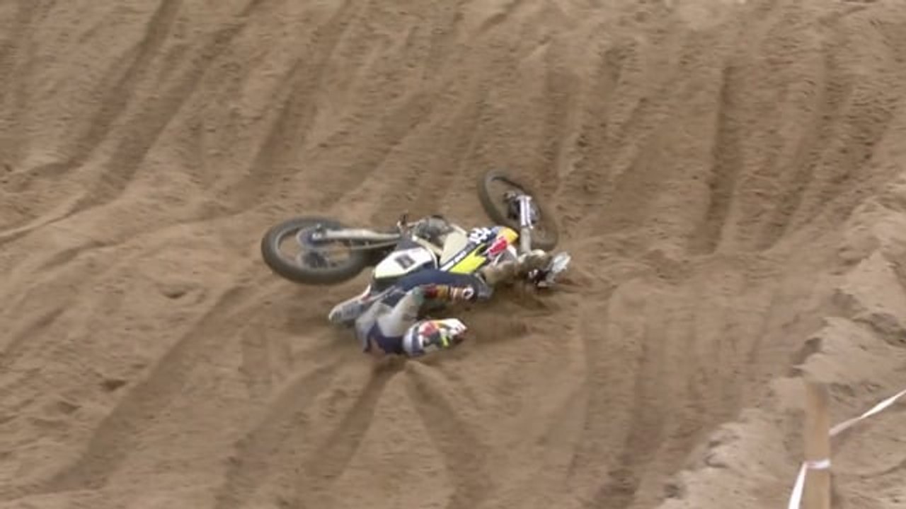 Skuff TV Moto - Knock Out 2015 Crashes