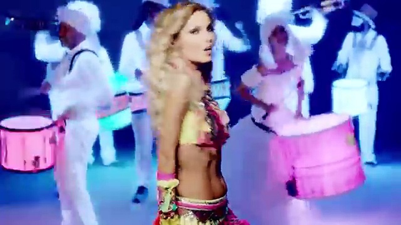 Demet Aktaş - Onu Alma Beni Al