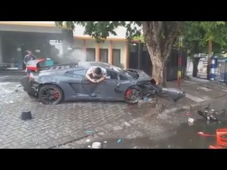 Detik-detik Insiden Lamborghini Maut di Surabaya