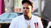 A Chris Brown se le ordena mantenerse distante de la mujer quien traspasó su casa