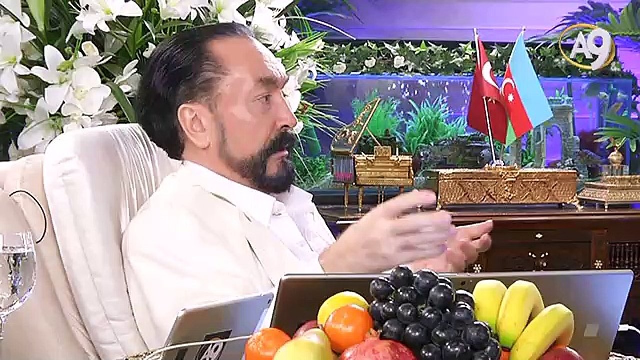 Halkların Birleşik Devrim Hareketi diye oluşturdukları şey hiçbir işe yaramaz. 70 mikrop bir araya gelse bir tane insan etmez.