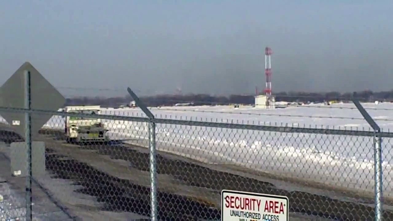 Delta Airlines Airbus A320 Takeoff 17 | MSP