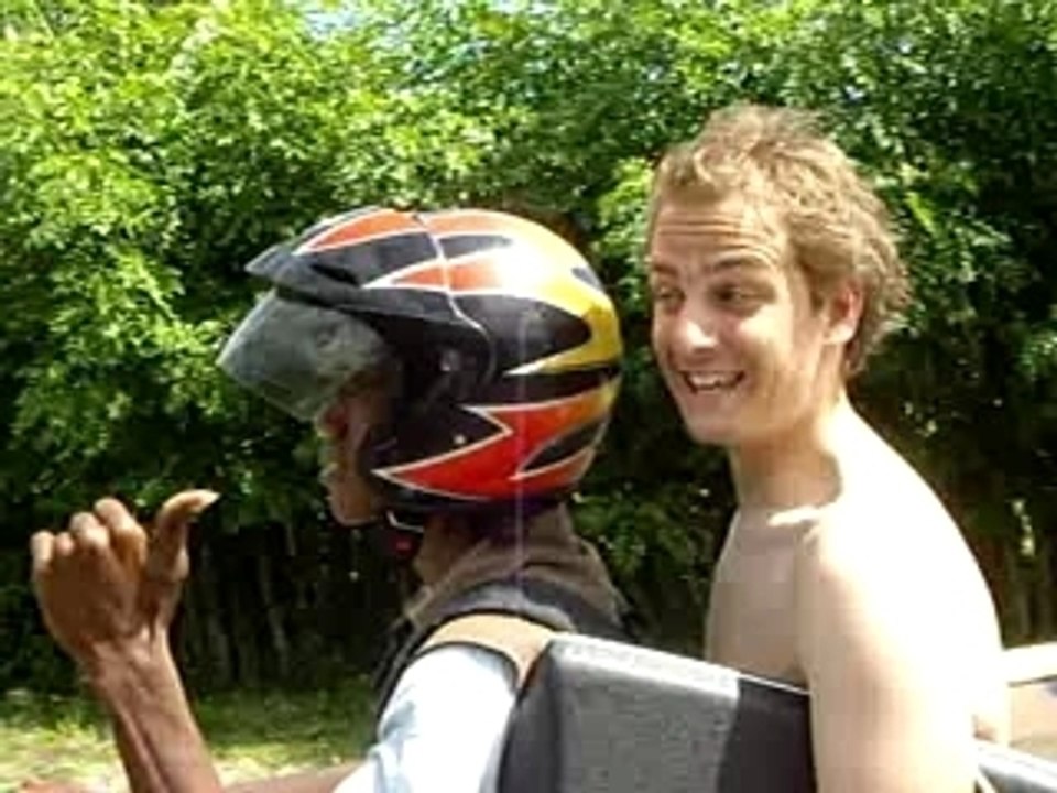 vitesse extreme du Xav en motorbike