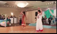 Beautiful Desi Girls Mehndi Night Dance