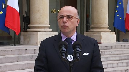 "Salah Abdeslam devra répondre de ses actes devant la justice française" (Bernard Cazeneuve)