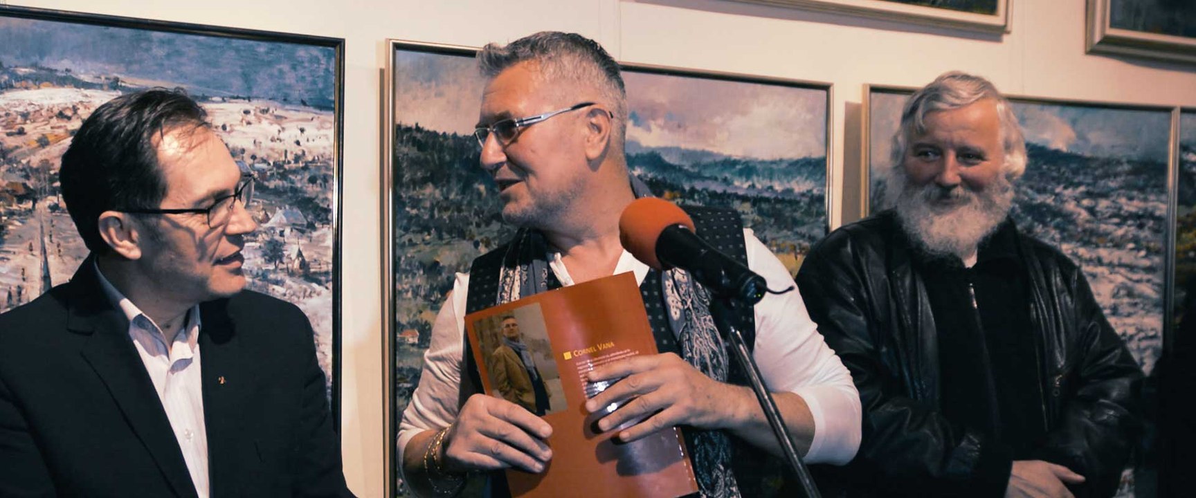 AGORA MEDIA | Cornel Vana, la propria expoziţie şi lansare de carte: "Praguri transilvane"