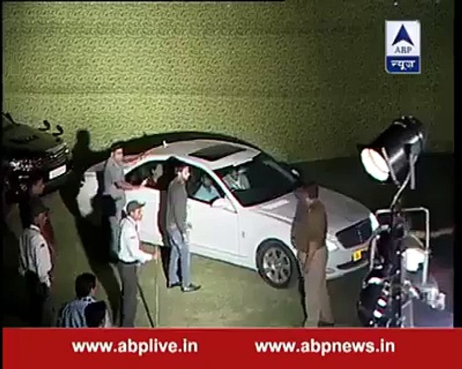 See How Imran Khan Welcomed In India