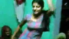 pakistani wife mujra in home with their boyfriend - desi girls video