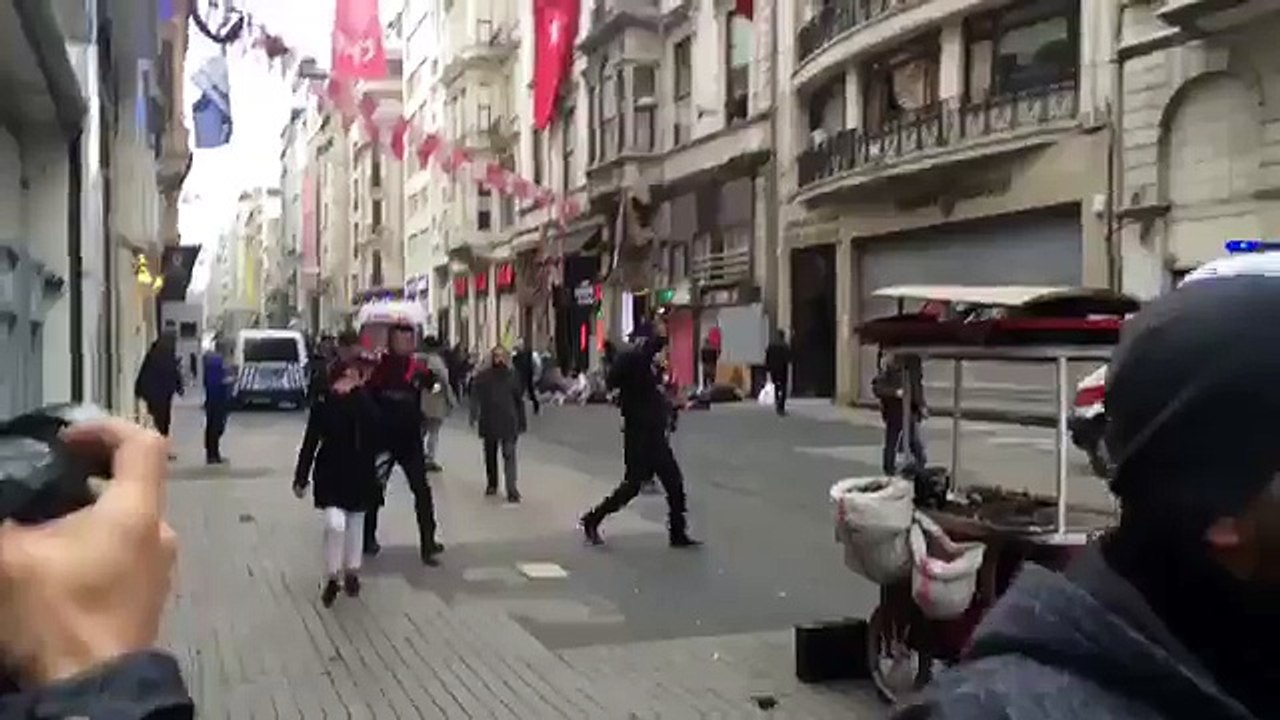 İstanbul Taksim'de patlama sonrası ilk görüntüler (19.03.2016)