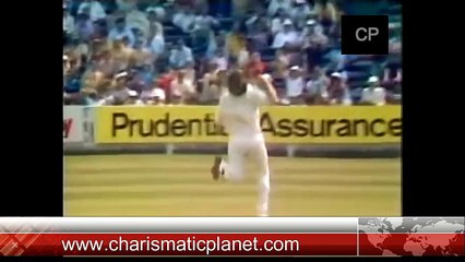 Ian Botham what a Great Catch off his bowling