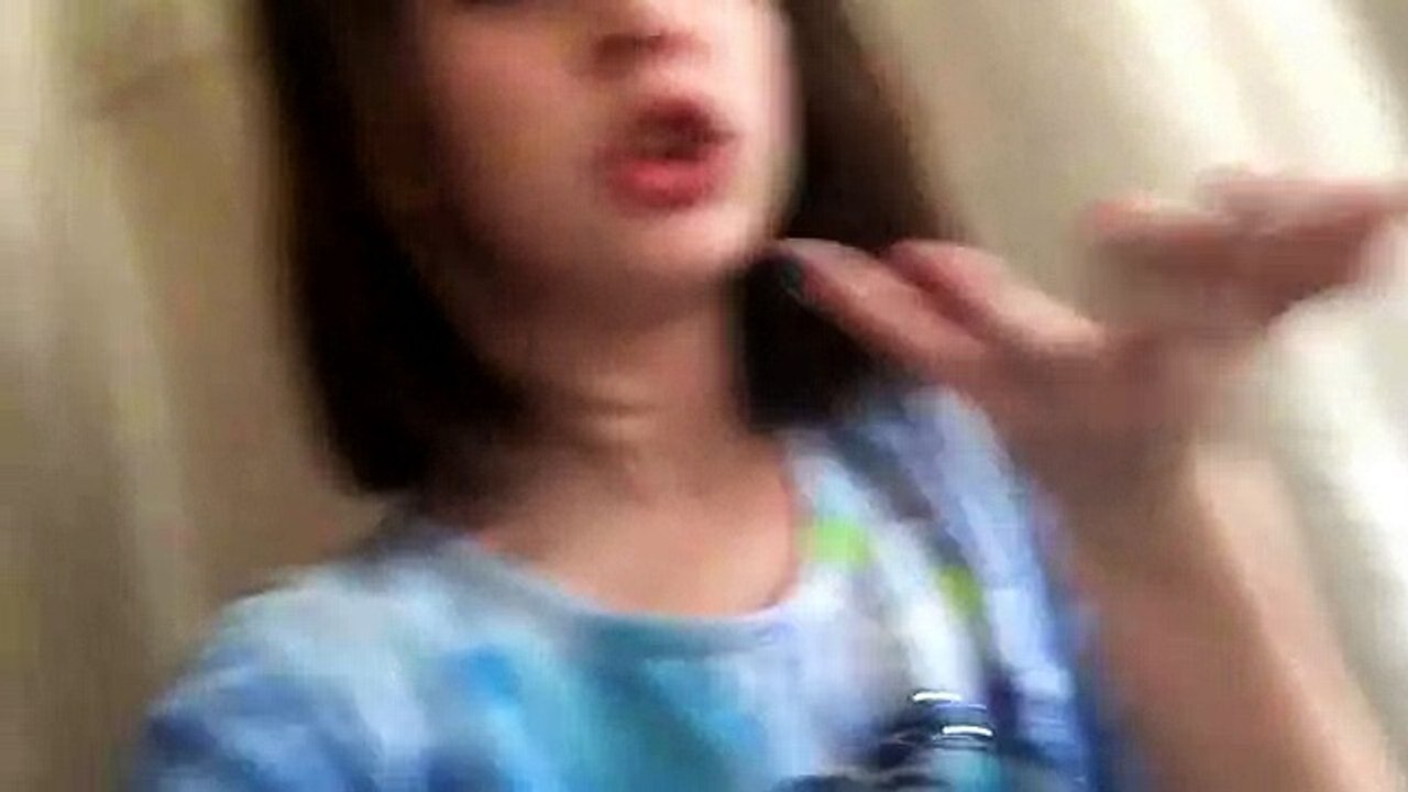 Makeup Tutorial By Little Kid Funny And Really Good