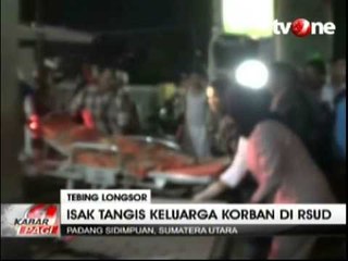 Lima Tewas Tertimbun Tanah Longsor di Padang Sidimpuan