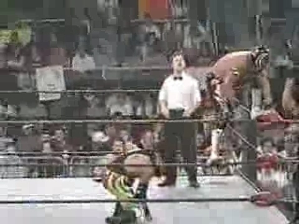 Rey Mysterio vs Juventud Guerrera 9-15-97