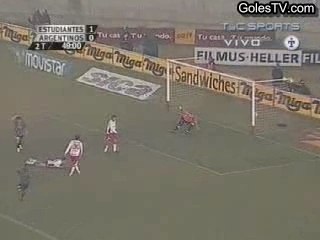 Estudiantes 2-0 Argentinos (2-0 Angeleri)