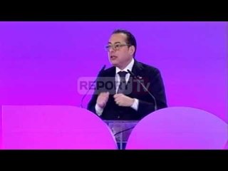 Report TV - Lideri i se majtes Europiane Ginni Pitella përshendet Kongresin e PS