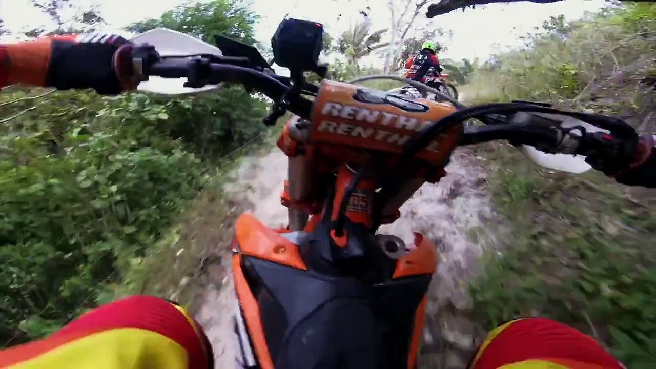 GoPro- Panama Moto Adventure With The New HERO4 Session