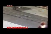 İstiklal Caddesi'ndeki canlı bomba saldırısı kamerada