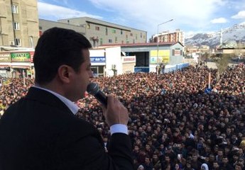 Demirtaş: Taksim'deki Saldırıyı Kınıyorum
