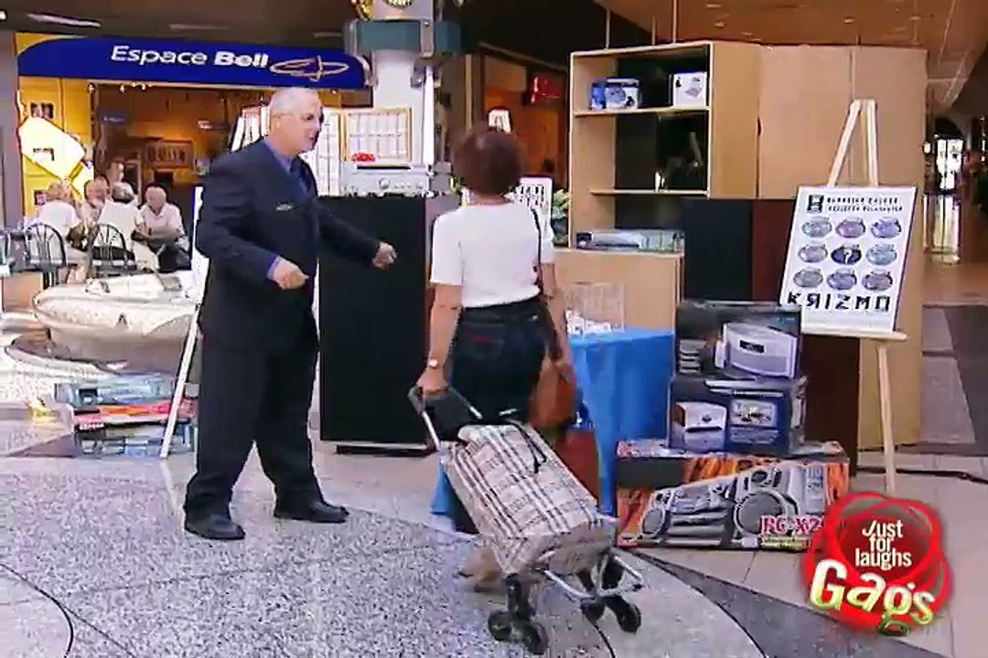 Daily Laughs_Mini Opera Singer Prank