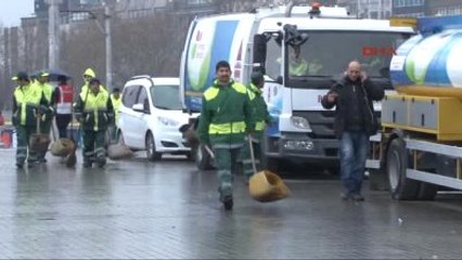 İstiklal Caddesi'nde Mobese İncelemesi ve Temizlik Çalışması