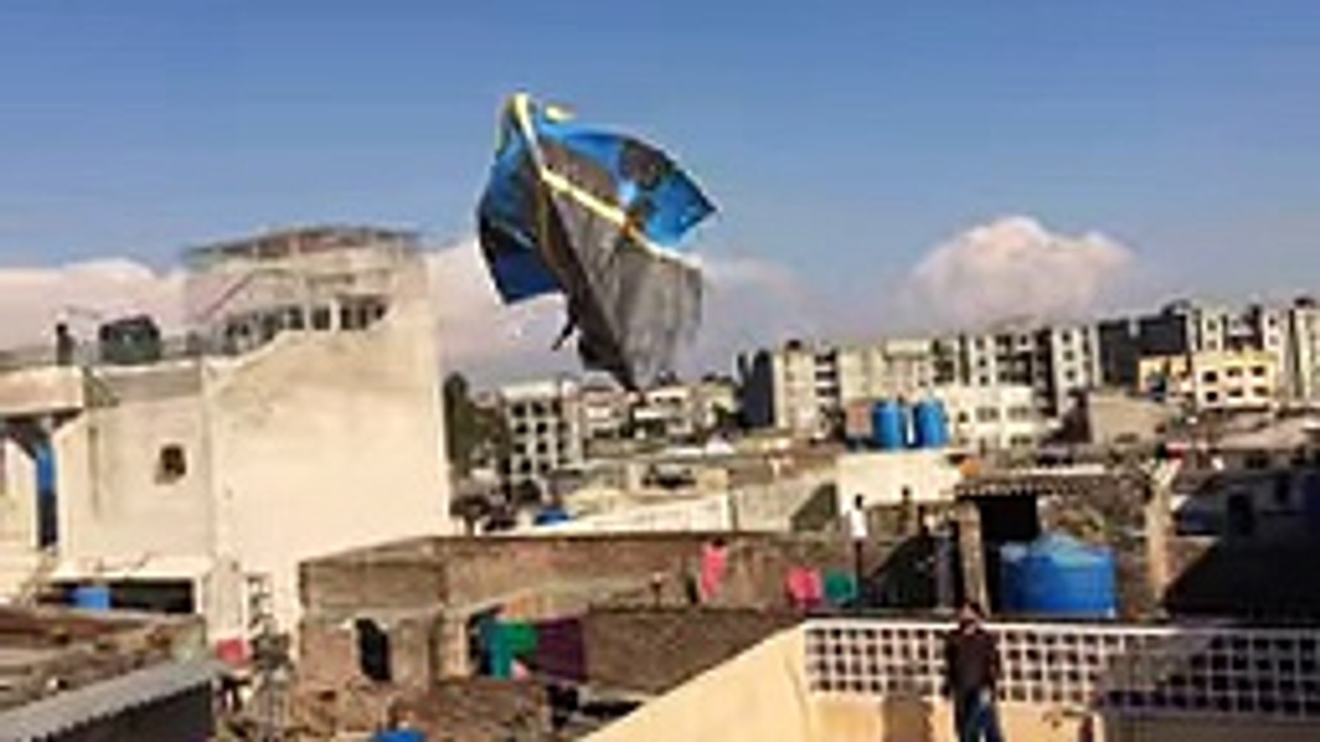 ⁣Biggest kite in the history of Adra Tench Bhatta on Basant Festival top songs 2016 best songs new so