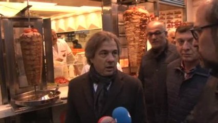 Beyoğlu Belediye Başkanı, Taksim'de Esnafı Ziyaret Etti