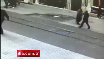 İstanbul Taksim Canlı bombanın patlaması... YENİ GÖRÜNTÜLER