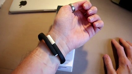 Fitbit Charge HR Unboxing