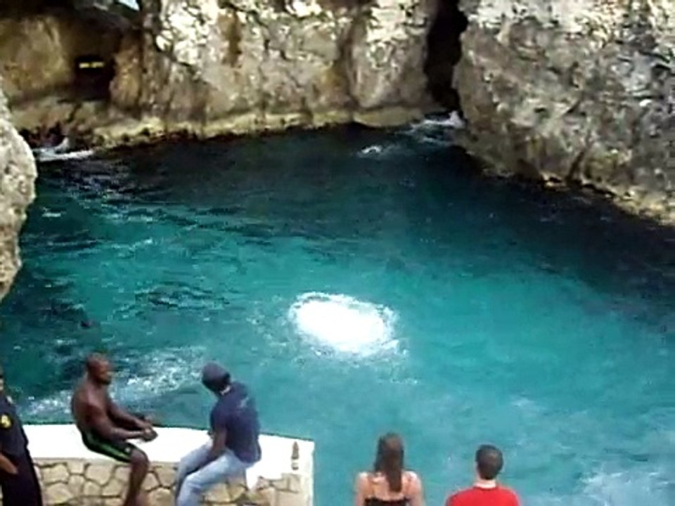Tara Cliff Jumping Negril JA Ricks Cafe