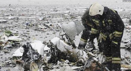 Boeing 737 from Dubai crashes in southern Russia CCTV Camera