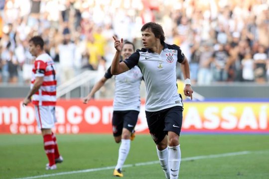 Timão legítimo! Paraguaios brilham e Corinthians goleia o Linense na Arena
