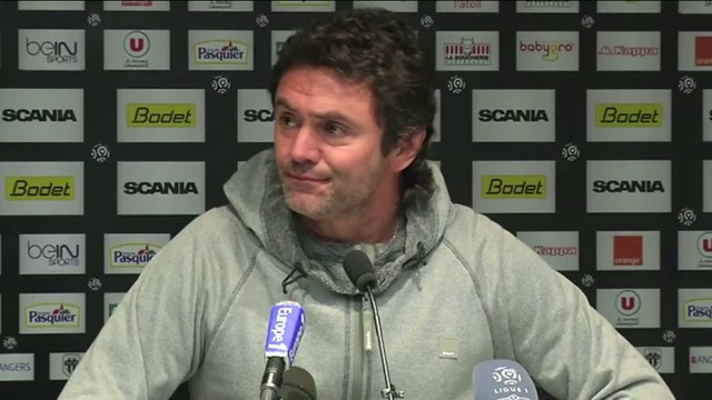 Foot - L1 - FCL : Ripoll «Proche du néant»