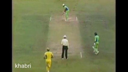 Imran Khan two HUGE sixes vs Australia 1983